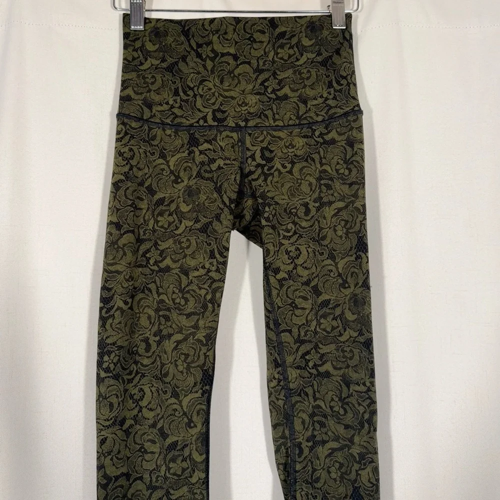 Lululemon Wunder Under Leggings in Pencil Lace Brave Olive
